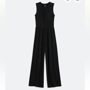 41 Hawthorn Black Sleeveless Jumpsuit with Wide-Leg Design